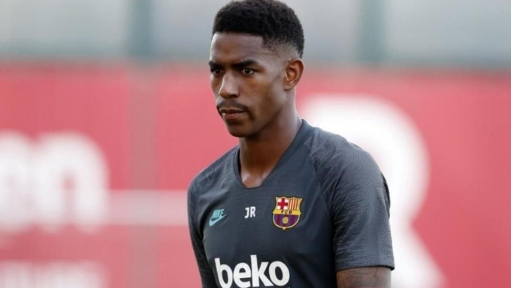 بعد الاطمئنان على الجبهة اليمنى بضم "حكيمي" .. كونتي يريد فيربو من برشلونة