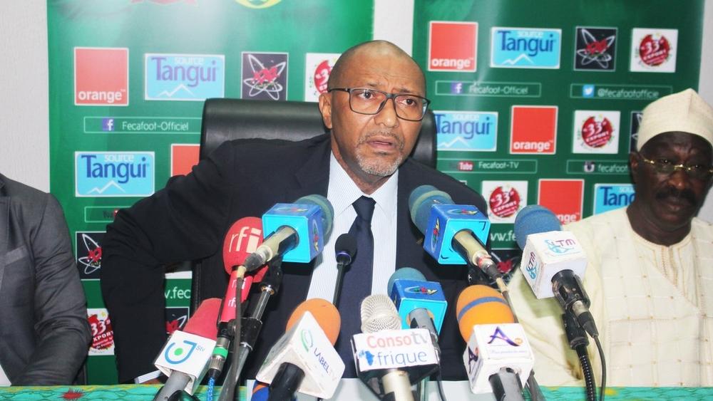 رئيس الاتحاد الكاميروني لكرة القدم: "السماح بدخول 20 أو 40 ألف متفرج في زمن 'كورونا' يعتبر جريمة!"