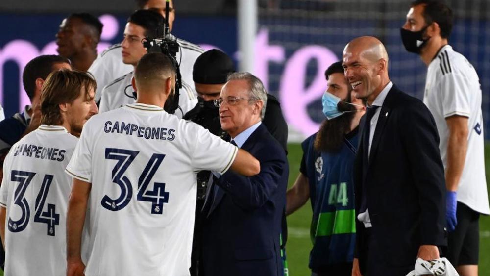 فلورنتينو بيريز: "راموس سيبقى في مدريد طوال حياته.. فلينتقدوا زيدان ونحن سنواصل حصد الألقاب"