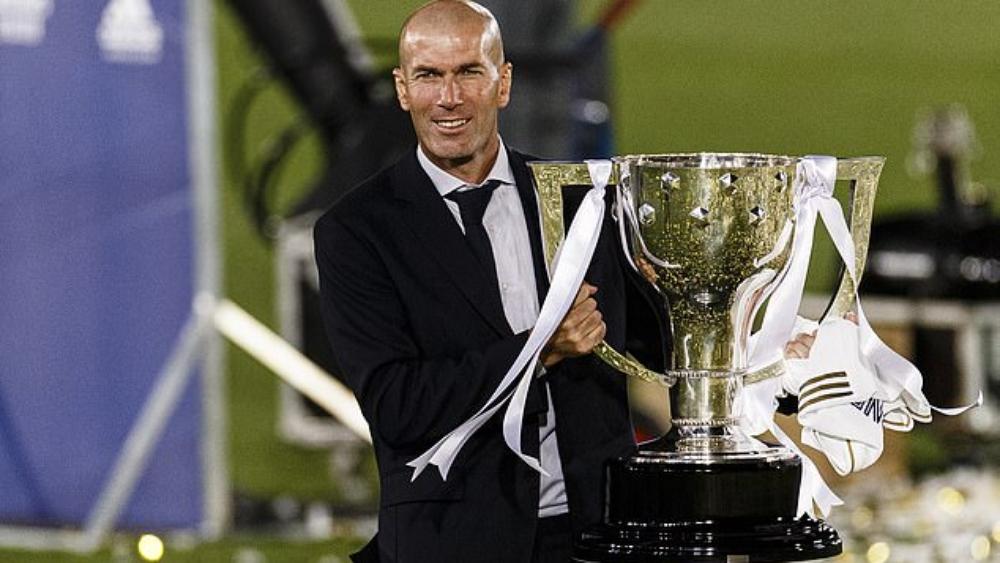 زيدان يقترب من معادلة رقم قياسي مثير مع ريال مدريد