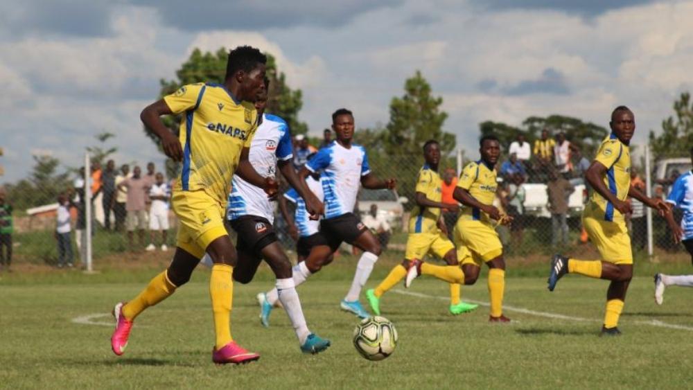 استئناف الدوري الزامبي رغم إصابة 28 فردًا من الفريق "المتصدر" بفيروس كورونا!