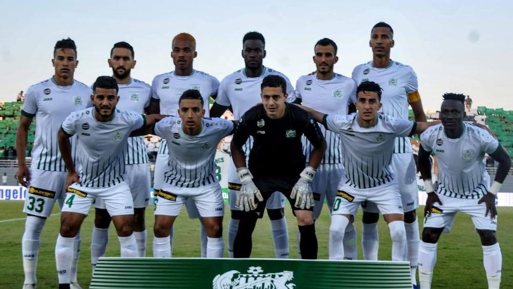 إدارة الدفاع الحسني الجديدي تؤكد خوضها لمباراة الرجاء رغم مطالبة الجماهير بـ"مقاطعتها"