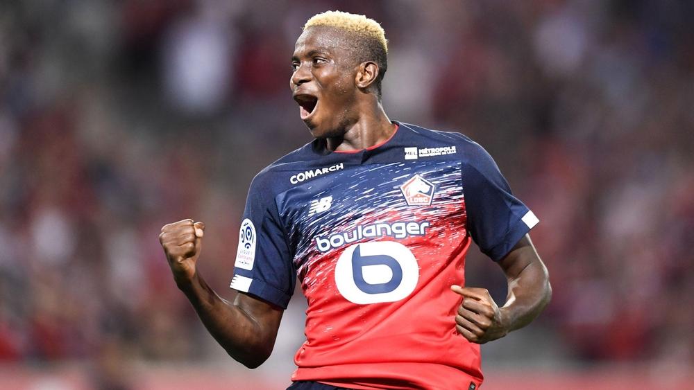 رسميا | نابولي يعلن عن ضم فيكتور أوسيمين كأغلى صفقة في تاريخ النادي