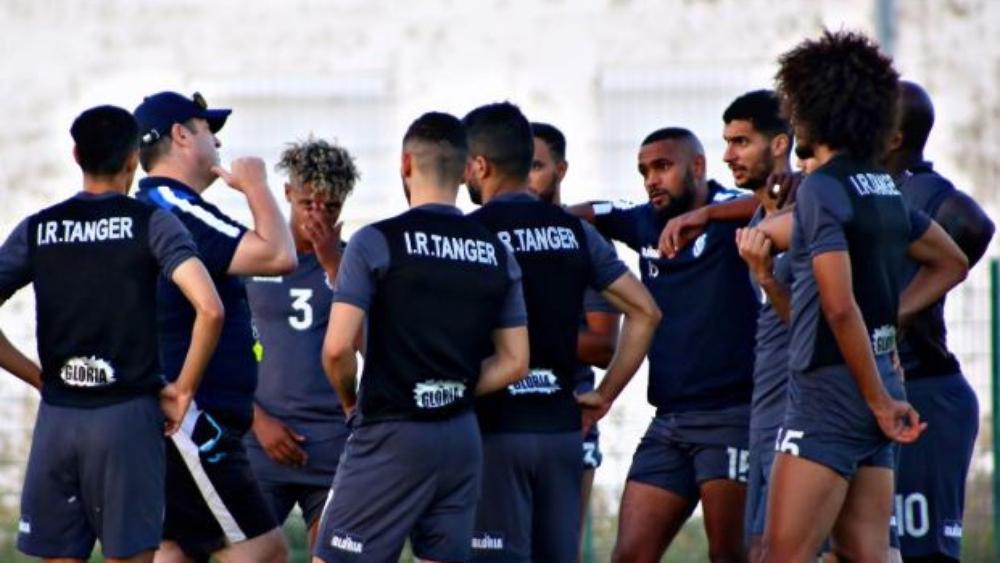 استفادة أسرة كرة القدم الوطنية من "عطلة العيد" .. هل يوسع دائرة الإصابات بكورونا أم أن الأندية تعلمت من "أخطاء الأمس"؟