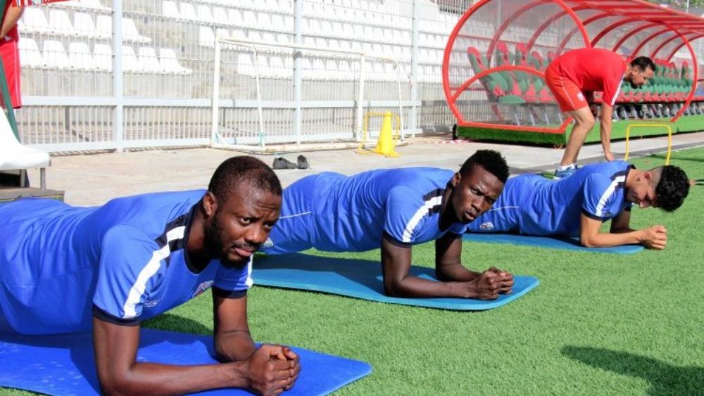 المغرب التطواني يستأنف تداريبه تحضيراً لمواجهة الرجاء الرياضي