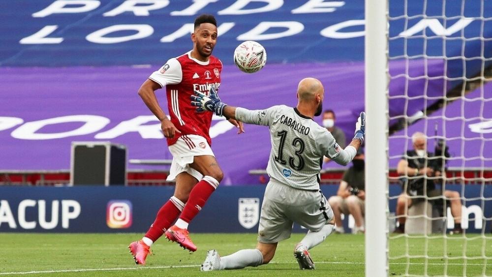 أرسنال "يقلب" الطاولة على تشيلسي و يتوج بلقب كأس الاتحاد الإنجليزي