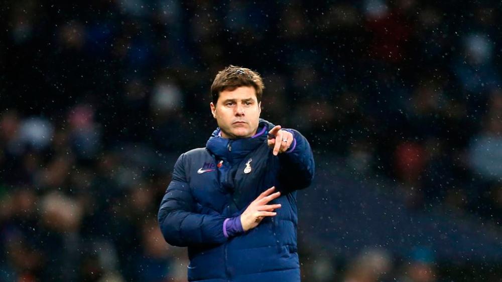 بوكيتينو متراجعًا: "ربما أقول نعم لتدريب برشلونة"