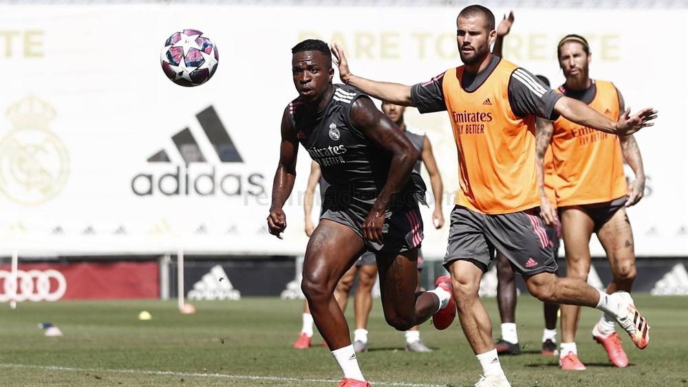 ريال مدريد يستعد لرحلته إلى مانشستر لملاقاة "السيتي"