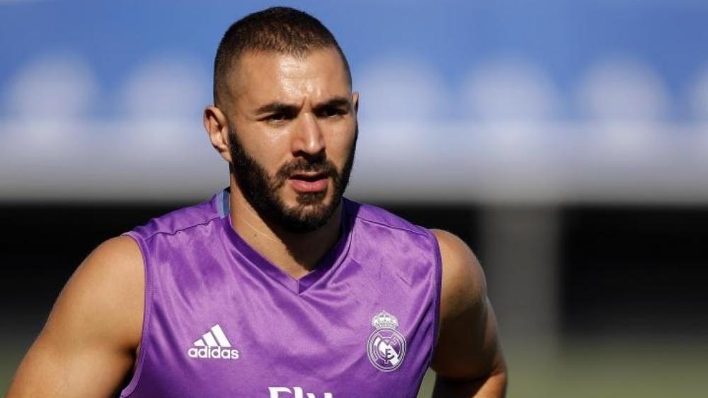 بنزيمة: "أريد تدريب ريال مدريد يومًا ما"