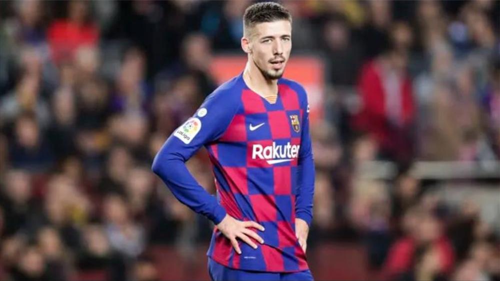 مدافع برشلونة يُحذر من سيناريو "قاتل" أمام نابولي