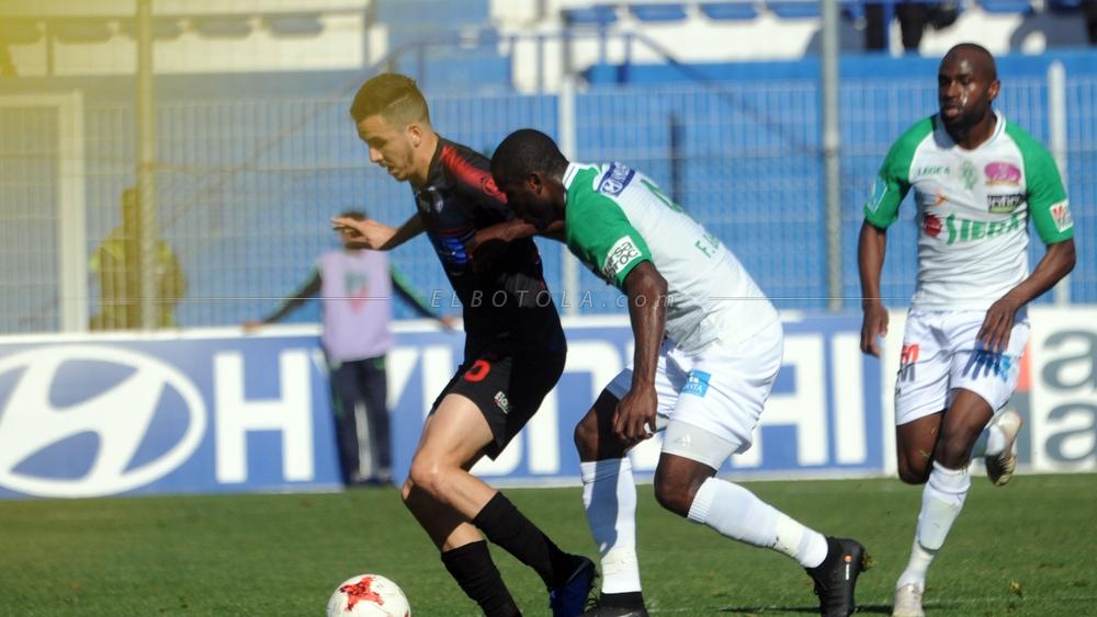 سلطات تطوان والجامعة ترفضان الحسم في مصير مباراة "الماط" والرجاء .. وتُلقيان الكرة في ملعب مندوبية الصحة