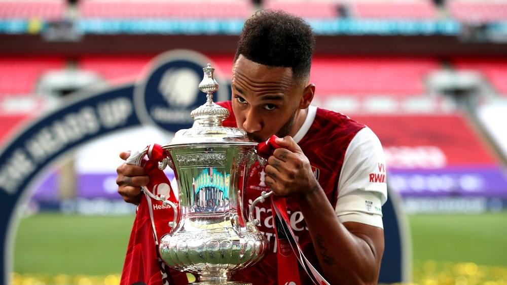 أوباميانج يوافق على تمديد عقده.. وأرسنال يرفع راتبه إلى 250 ألف جنيه إسترليني