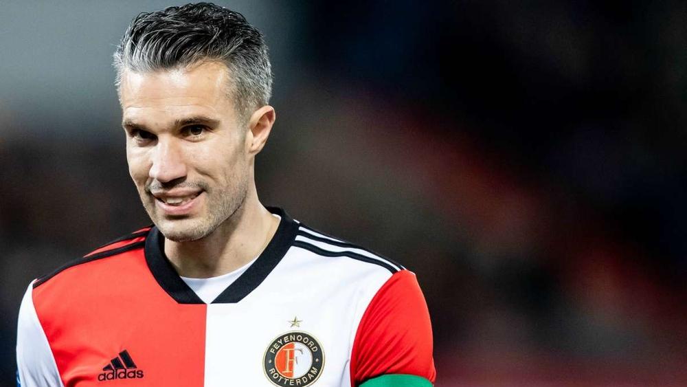 فان بيرسي ينضم لطاقم فينوورد الفني ومهمته "مساعدة المهاجمين في إنهاء الهجمات"