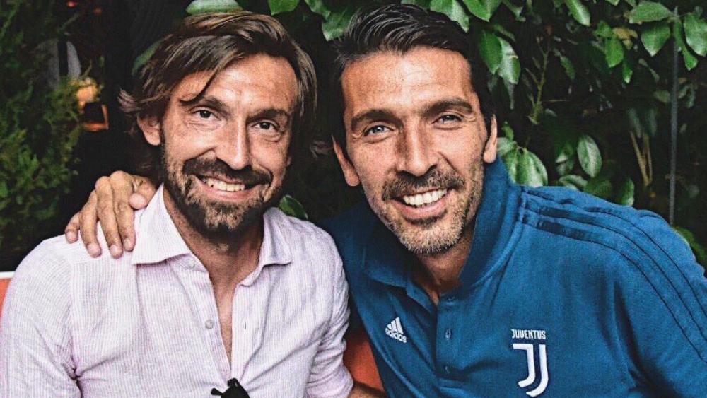 بوفون (42 سنة) يرحب بمدربه بيرلو (41 سنة): "الآن عليَّ مناداتك بـ'ميستر'؟"