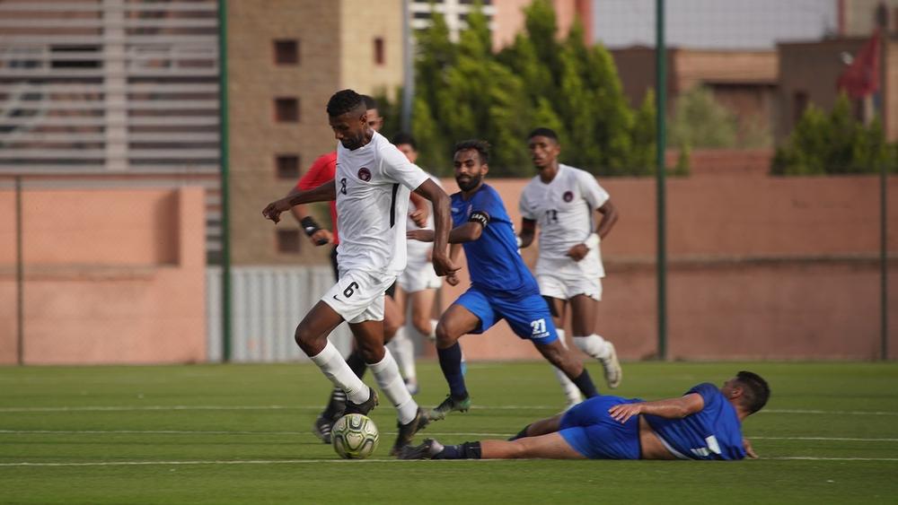 سابقة في البطولة الوطنية والمسؤولية تتحملها "المصالح الطبية".. لاعب مصاب بفيروس كورونا يشارك مع فريقه في مباراة رسمية أمس الأحد!