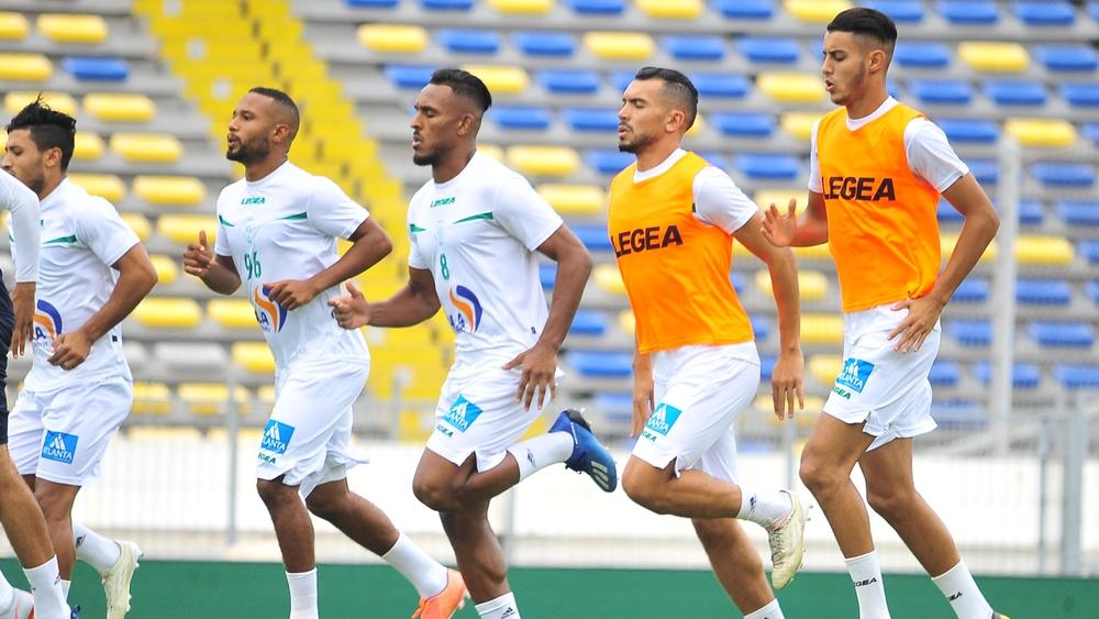 التشكيلة الرسمية للرجاء الرياضي في مواجهة حسنية أكادير