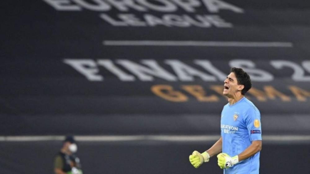 بونو بعد تصديه لضربة الجزاء: "أعرف جيدا خيمينيز منذ كنا بأتليتيكو .. وأعلم أنه ينتظر آخر لحظة للتسديد"