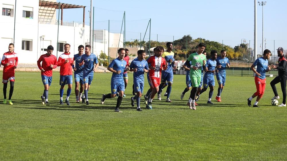 التأجيلات بسبب "كورونا" تطال قسم الهواة.. العصبة تعلن تأجيل مباراة أمل الفتح وحسنية بنسليمان