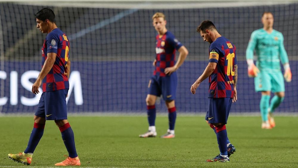 لاعب بايرن السابق: "من المؤلم مشاهدة برشلونة يسقط بهذه الطريقة.. إنهم في حاجة للاعبين جدد ولا يكفي تغيير المدرب"