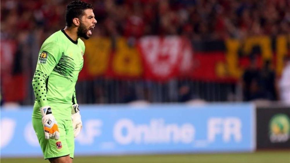 الأهلي ينهي عقد حارسه إكرامي بسبب صهره رمضان صبحي