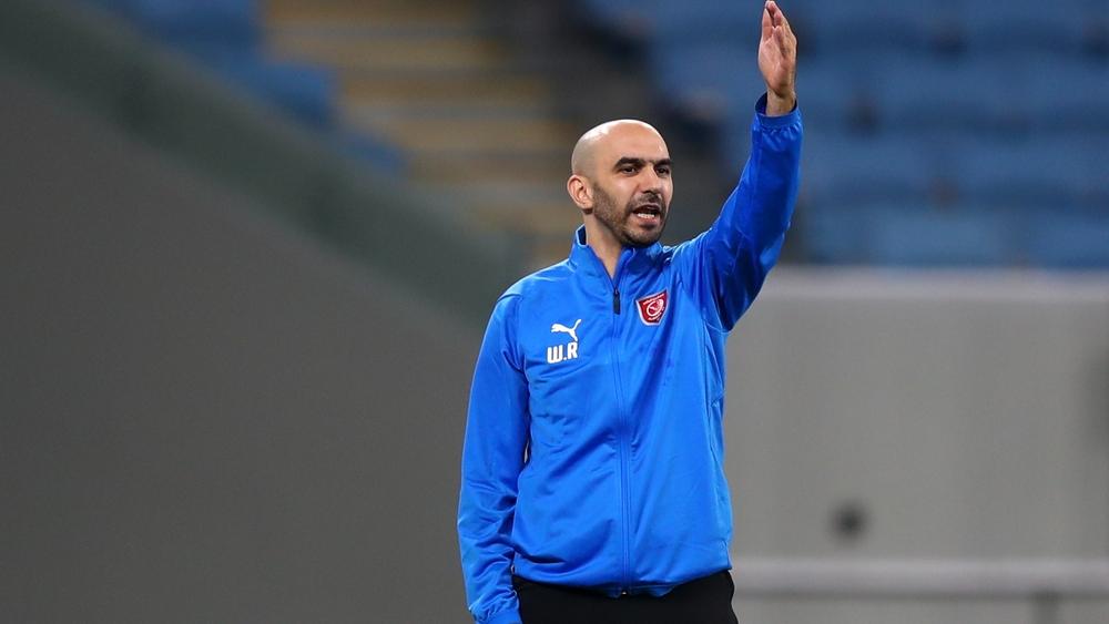 الركراكي وبنعطية يرفعان مع الدحيل لقب دوري نجوم قطر