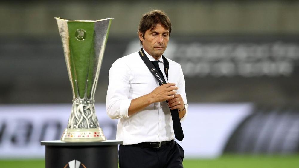 كونتي "فخور" بلاعبيه رغم خسارة نهائي الدوري الأوروبي و"الغموض" يحيط بمستقبله