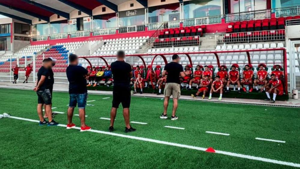 بعد اجتماعه بهم.. فصيل "لوس ماطادوريس" يصدر بلاغا "ناريًا" موجها للاعبي ومكونات المغرب التطواني