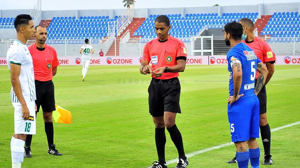 رسميا: تأجيل مباراة الرجاء و الدفاع الجديدي إلى موعد لاحق