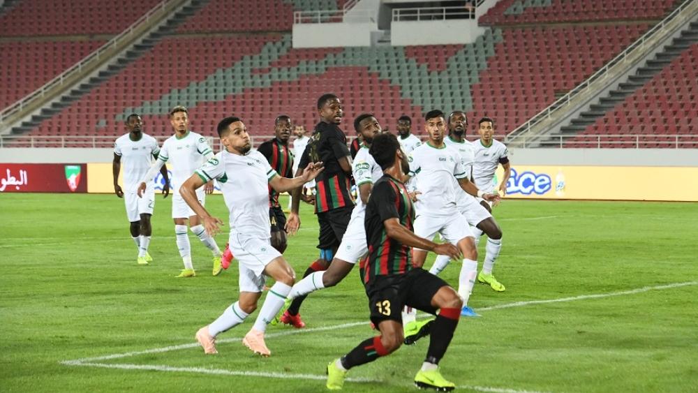 الجيش الملكي يفرض التعادل على مولودية وجدة بعشرة لاعبين في قلب الرباط