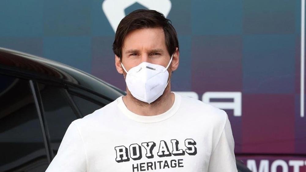 العقوبات التي سيتعرض لها ميسي في حال لم يحضر لمركز تداريب برشلونة يوم الأحد