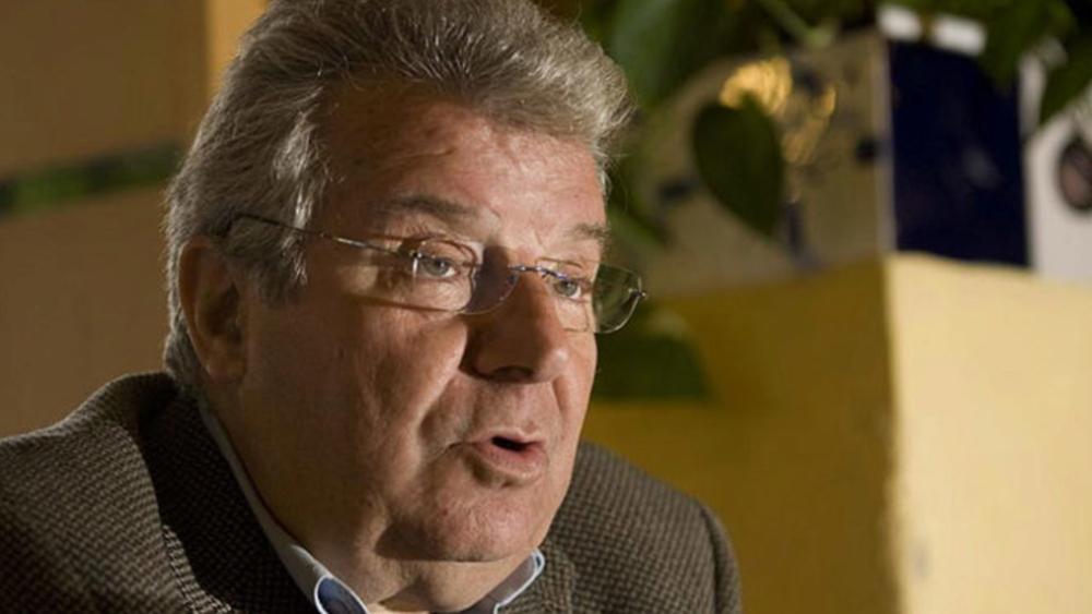 مدرب سابق لميسي: "المحامون يخاطرون بمستقبل الأرجنتيني"