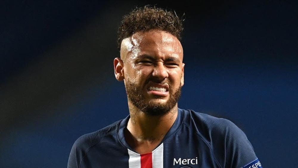 شركة "نايكي" تُنهي عقد رعايتها للنجم البرازيلي نيمار