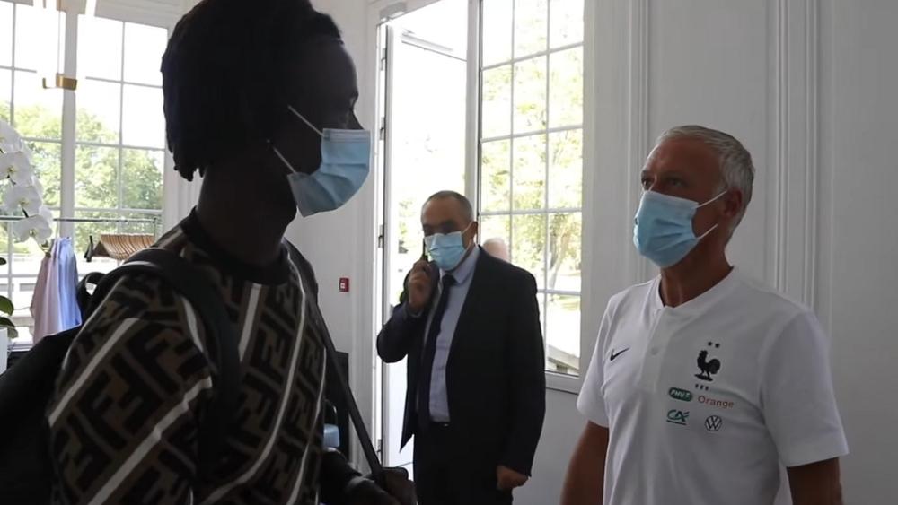 ديشان سيمنح "فرصة اللعب" للموهبة كامافينجا (17 عامًا) مع منتخب فرنسا