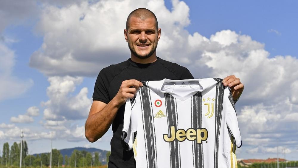 يوفنتوس يتعاقد مع لاعب عمره 32 سنة ليلتحق بفريق الشباب "تحت 23 عامًا"!