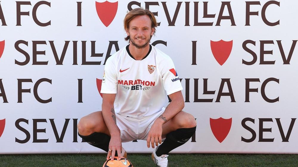 راكيتيتش: "أتمنى بقاء ميسي في الليغا.. سنجد له مكانًا في إشبيلية"