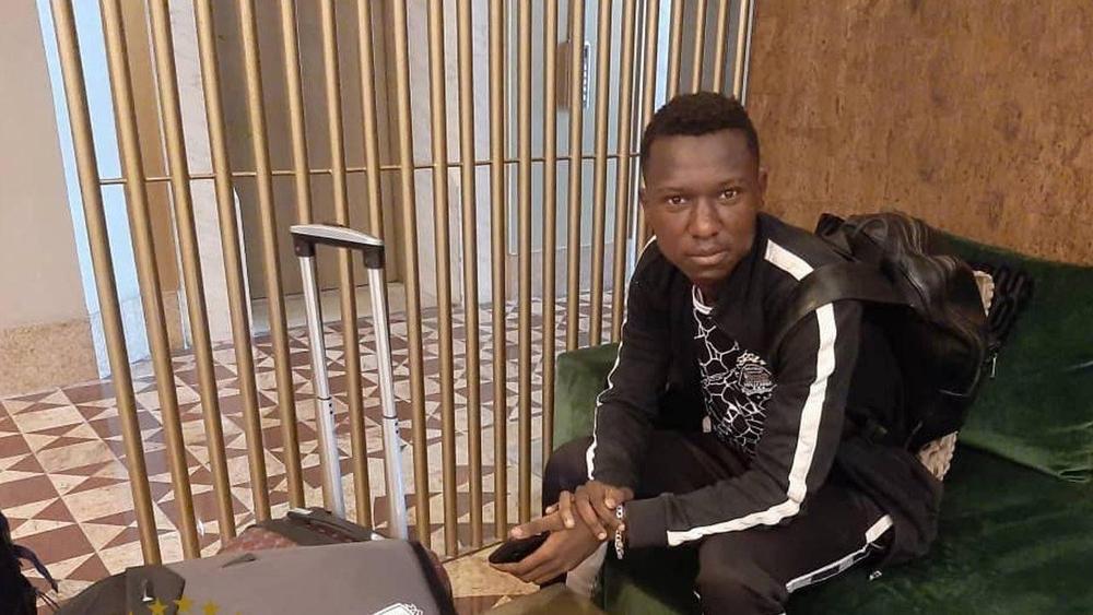 بعد فشل محاولة فراره.. مازيمبي يعلن "عودة" ليكونزا واللاعب يقدم اعتذاره لإدارة فريقه