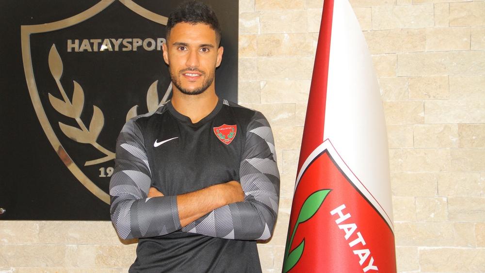 رسميًا: منير المحمدي ينتقل إلى نادي هاتاي سبور التركي