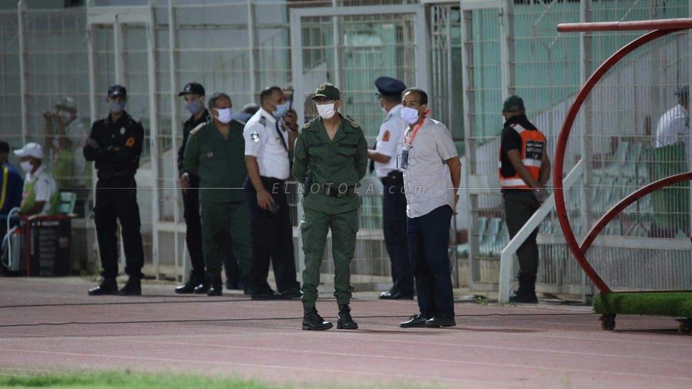 خاص | "الباشا" يهدد بإيقاف مباراة أ.خريبكة وا.طنجة ومندوب اللقاء يرفض الامتثال لأوامره.. هل يعاد سيناريو ن.القنيطري وو.تمارة؟