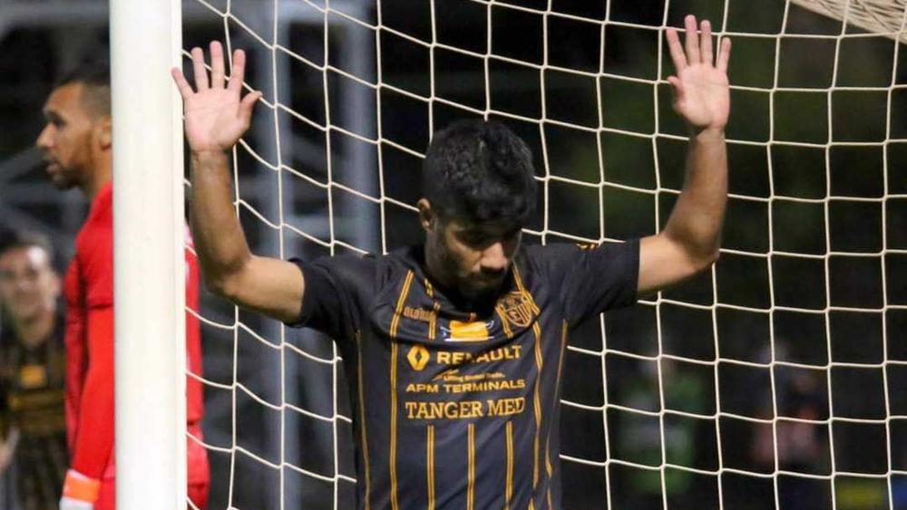 في مباراة أحاط بها الكثير من الارتباك.. ا.طنجة يحقق فوزا "ثميناً" على أ.خريبكة بهدف نظيف