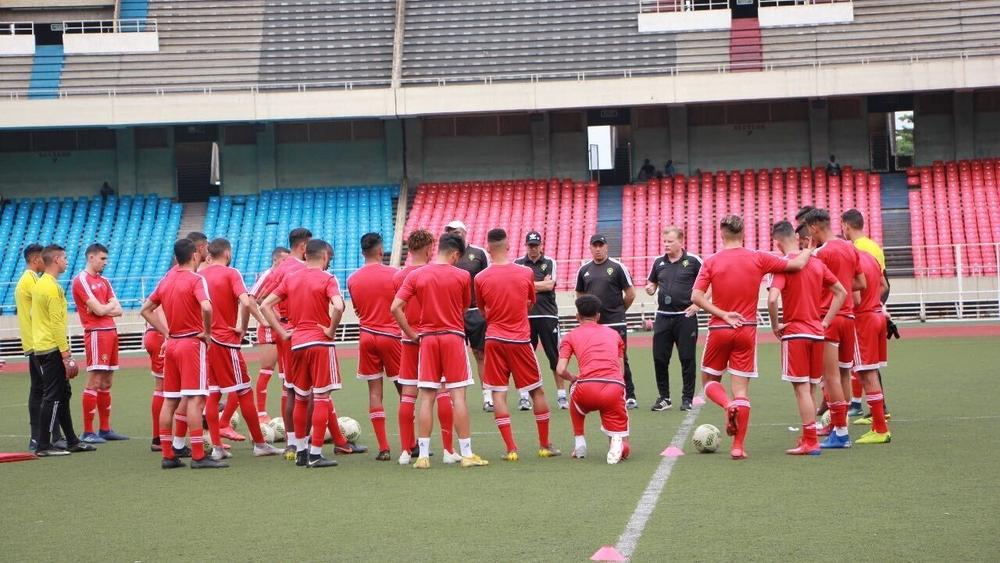 لاعب "أمل الرجاء" يُستبعد من لائحة المنتخب الأولمبي بسبب شكوك حول إصابته بفيروس كورونا