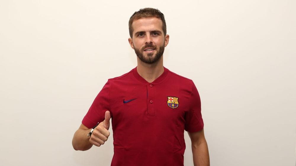 بيانيتش بعد وصوله إلى برشلونة: "أتمنى مساعدة الفريق على حصد العديد من الألقاب.. حققت حلمي"