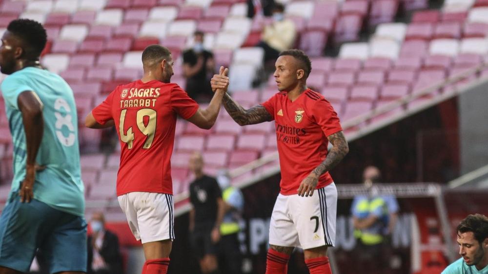 إيفرتون سواريز: "تاعرابت هو أكثر لاعب فاجأني.. إنه يتمتع بأسلوب لعب برازيلي"