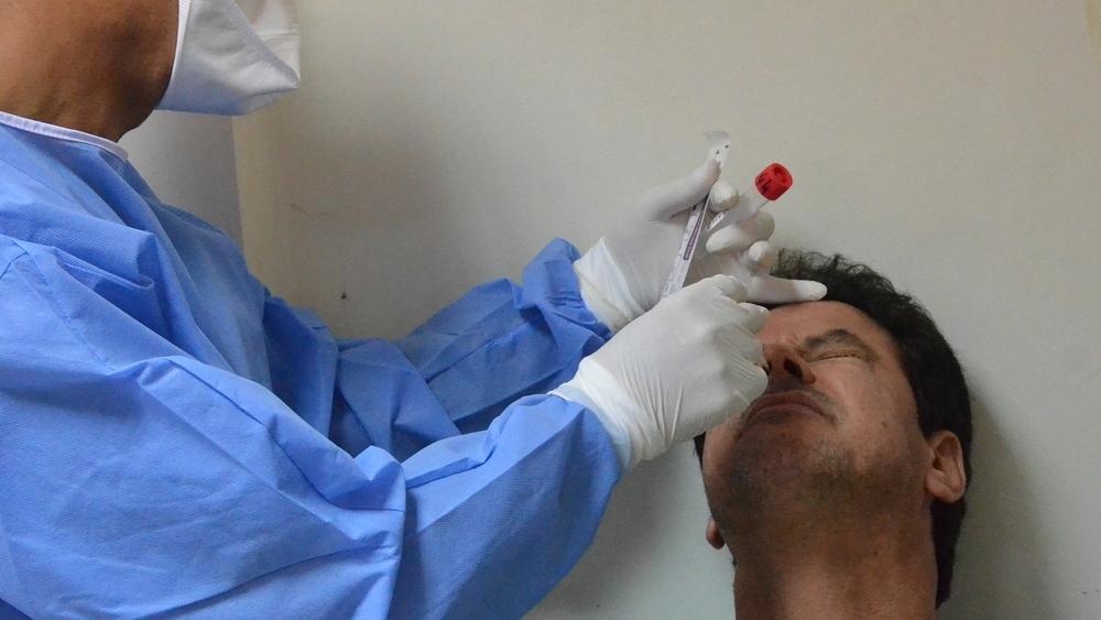 مسلسل كركاش يواصل غرابته.. أ.خريبكة يكشف سِلبية مسحة طبية جديدة له بعد 3 أيام على إعلان إصابته بـ"كورونا"!