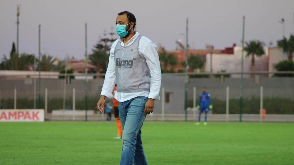 السكتيوي: "فرّطنا في الفوز.. وقدَّمنا هدية للمنافس عدَّل بها الكفة"