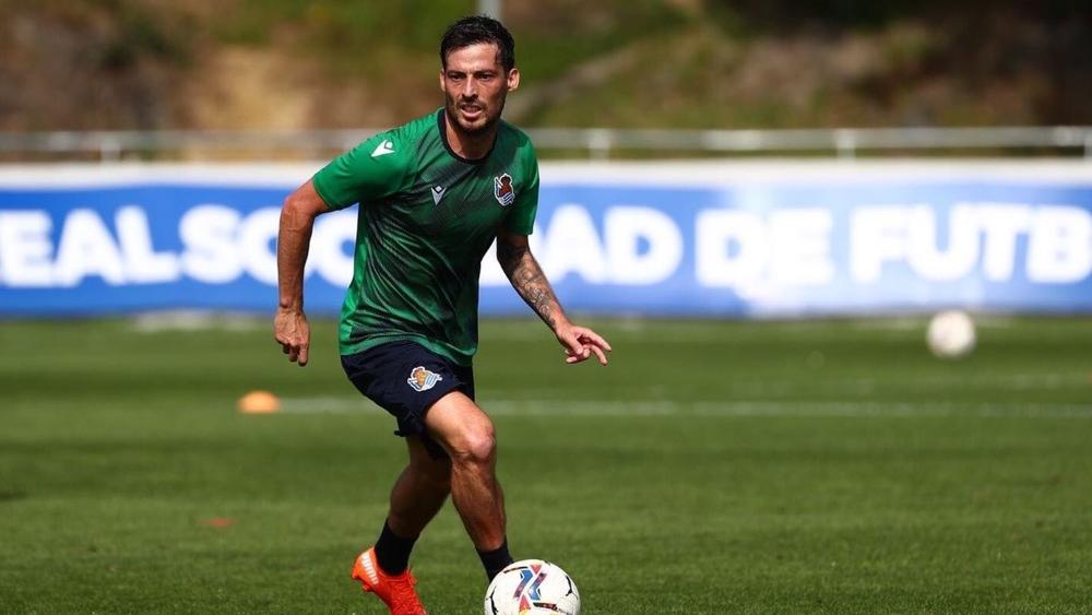 دافيد سيلفا يتعافى من كورونا قبل مواجهة ريال مدريد