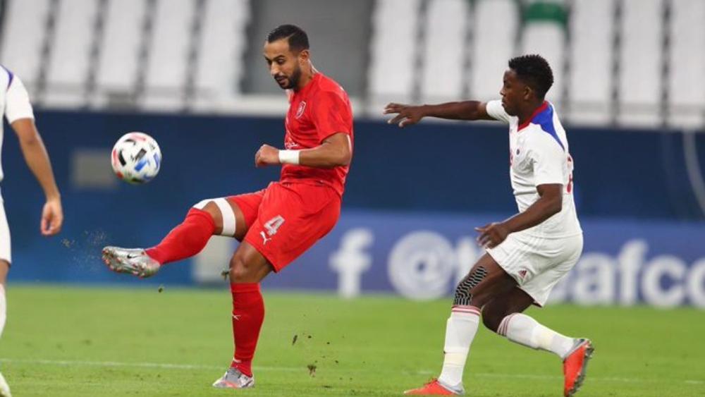 بنعطية يتعرض للطرد أمام الشارقة في "دوري أبطال آسيا".. ويترك الدحيل منقوص العدد لنصف ساعة