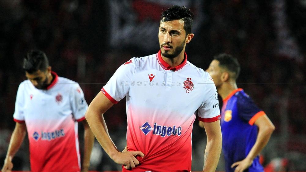 الكرتي والحسوني وكادارين والنقاش.. "4 أسماء ودادية" مهددة بالغياب عن "الديربي"