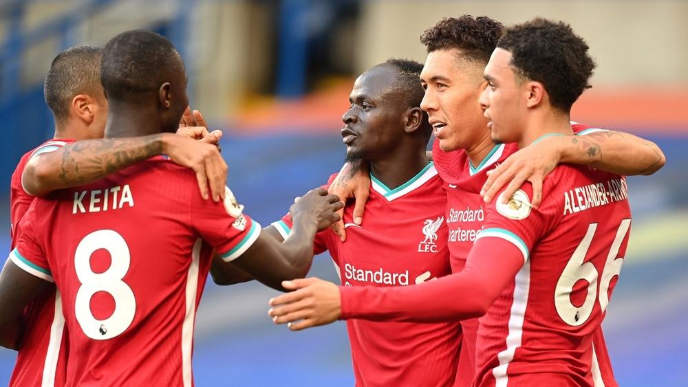 ليفربول يحسم "قمة" الجولة الثانية من الدوري الإنجيليزي ويفوز بثنائية على تشيلسي