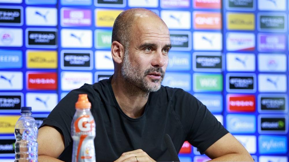 غوارديولا عن مستقبله مع مانشستر سيتي: "أود البقاء لفترة أطول هنا لكن عليَّ أن أستحق ذلك"