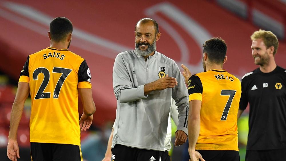 مدرب وولفرهامبتون: "علينا تدعيم صفوفنا قبل غلق باب الانتقالات"